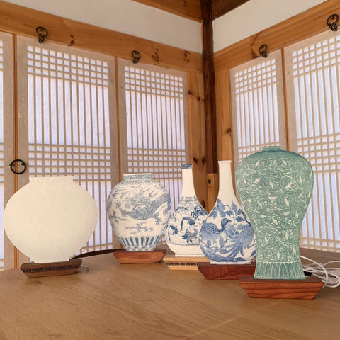 Light Hanji (Joseon White Porcelain Moon Jar)