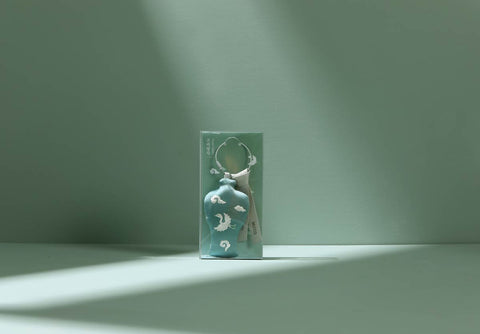 Goryeo Celadon Keyring (Vase with Cranes and Clouds)
