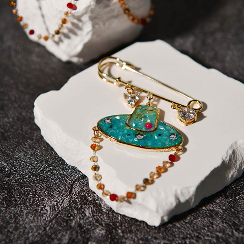 Brooch (Gat)