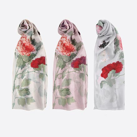 Flower pattern scarf