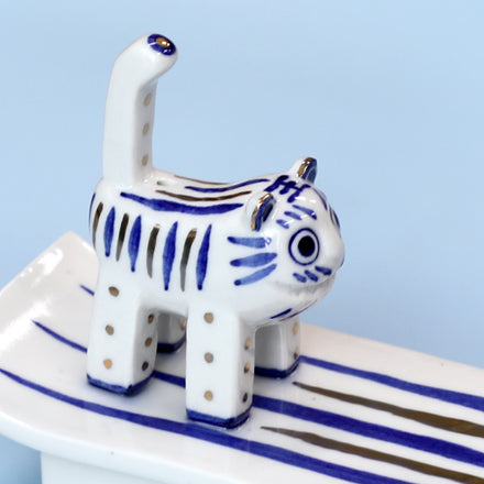 Blue and White Porcelain Tiger (Incense)