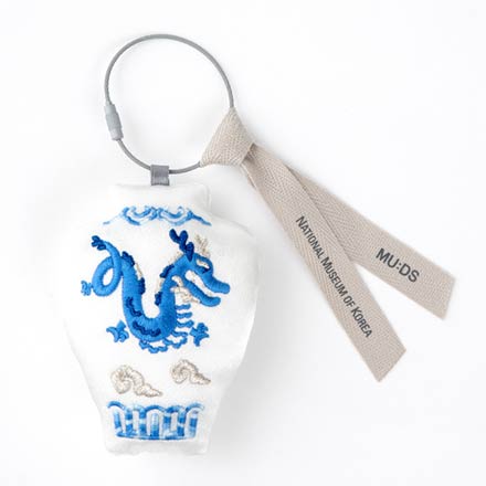 Keyring(Jar with Dragon and Cloud Keyring)