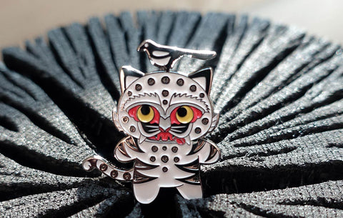 Badge (Magpie Tiger)